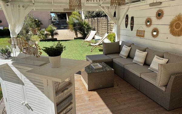 Maison à vendre    8 pièces •  Bédarrides