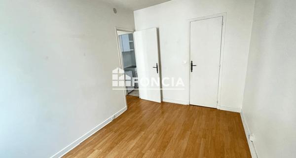 Location Appartement 2 pièces 27 m² - Montrouge 92120