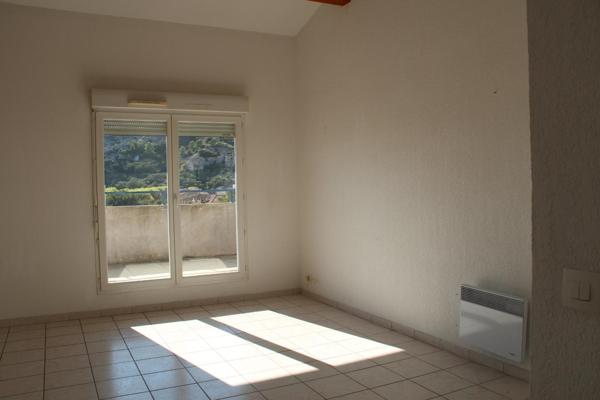 APPARTEMENT AVEC TERRASSE - GARAGE - ASCENSEUR