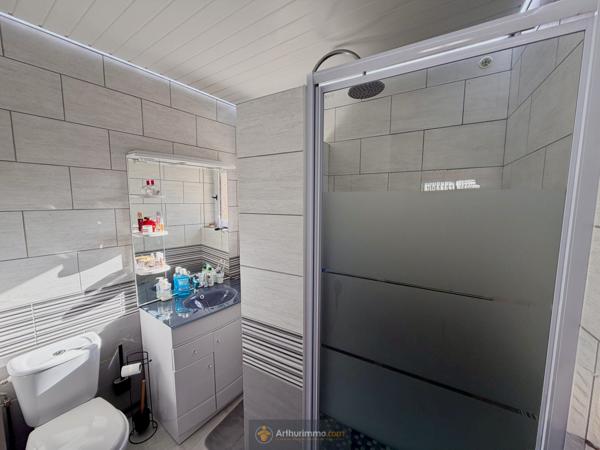 La Ferté-sous-Jouarre (77260) Maison de village T5 110 m² – 1 garage – 2 caves.