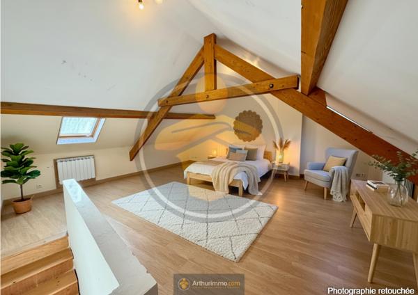 La Ferté-sous-Jouarre (77260) Maison de village T5 110 m² – 1 garage – 2 caves.