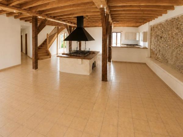 Maison à vendre 296 520 € Bourganeuf 9 p 323 m² DPE D