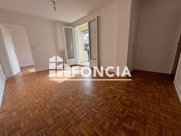 Location Appartement 3 pièces 58.79 m² - 1 RUE VICTOR LUZARCHE Tours 37000