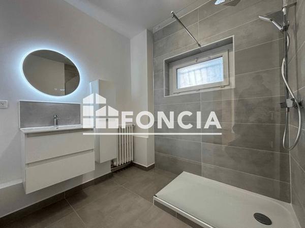 Location Appartement 3 pièces 58.79 m² - 1 RUE VICTOR LUZARCHE Tours 37000