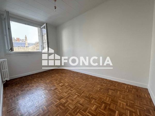 Location Appartement 3 pièces 58.79 m² - 1 RUE VICTOR LUZARCHE Tours 37000