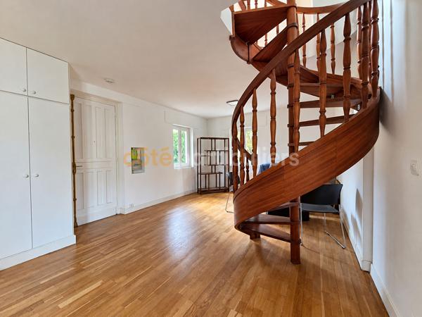 Location
                Appartement40,25 m² - 2 Pièces -
                    LE VESINET (78110)