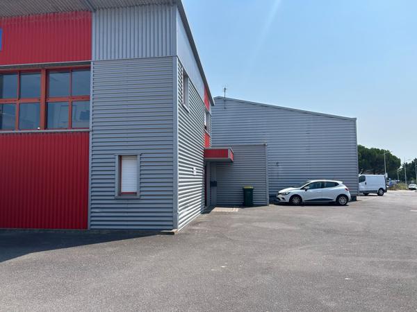 Bureau à louer à Guérande 131,25 m2 sur deux niveaux avec parkings