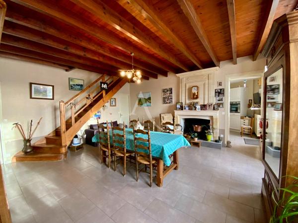 Maison au charme authentique, au coeur de la campagne charentaise !