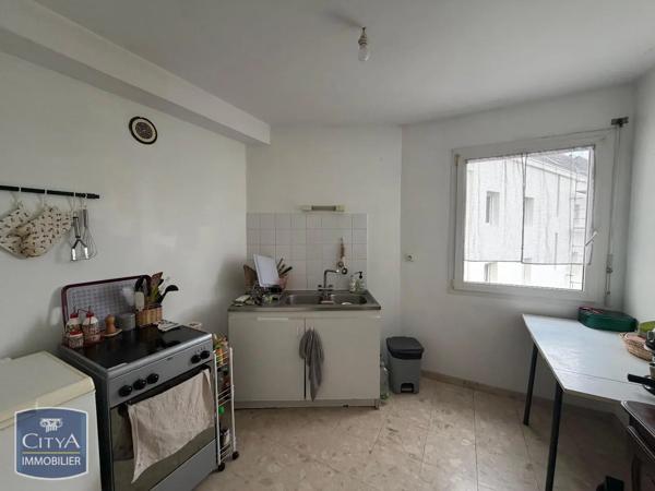Appartement à louer 2 pièces 61.48m² Quimper (29000)