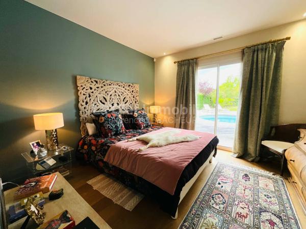 BOULIAC VILLA T6 235M² PLAIN-PIED, PISCINE, GARAGE