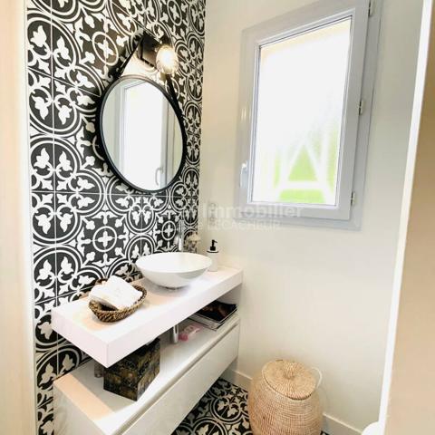 BOULIAC VILLA T6 235M² PLAIN-PIED, PISCINE, GARAGE