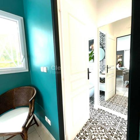 BOULIAC VILLA T6 235M² PLAIN-PIED, PISCINE, GARAGE