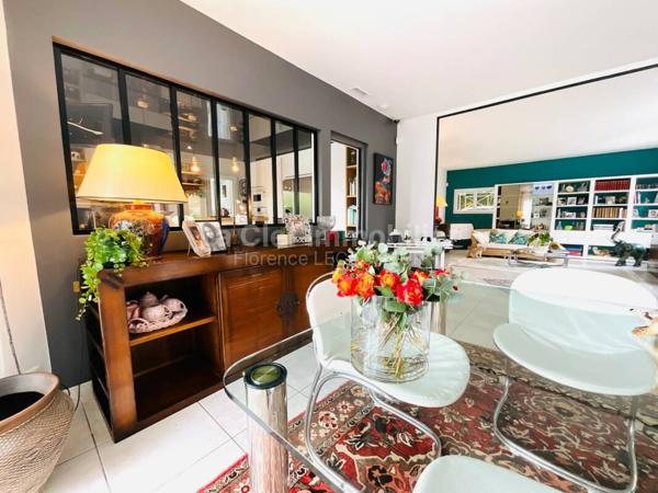 BOULIAC VILLA T6 235M² PLAIN-PIED, PISCINE, GARAGE