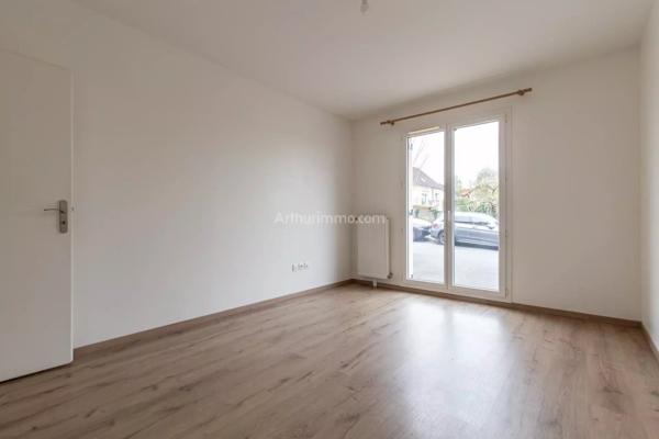 Vente                                                      Appartement
                        
                     3 pièces                      62 m2                     à Dampmart