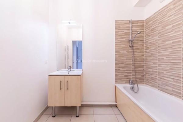 Vente                                                      Appartement
                        
                     3 pièces                      62 m2                     à Dampmart