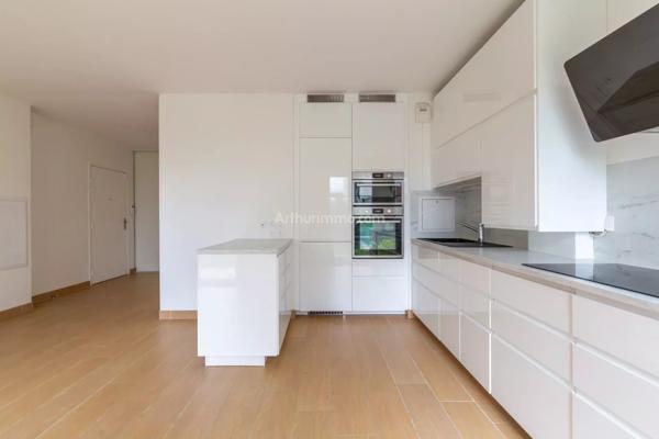 Vente                                                      Appartement
                        
                     3 pièces                      62 m2                     à Dampmart