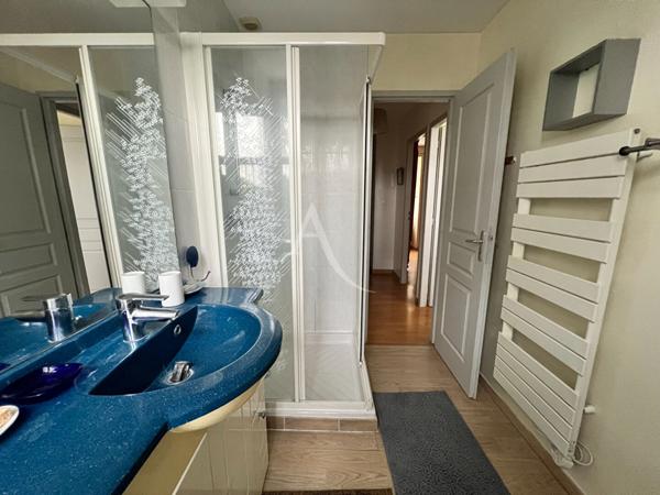 Maison Saintes à louer meublé de 60m² habitable.