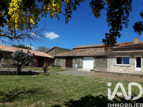 Maison à vendre 10 pièces 324 m² Bressuire