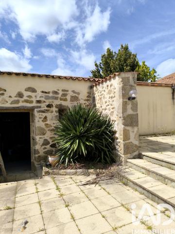 Maison à vendre 10 pièces 324 m² Bressuire