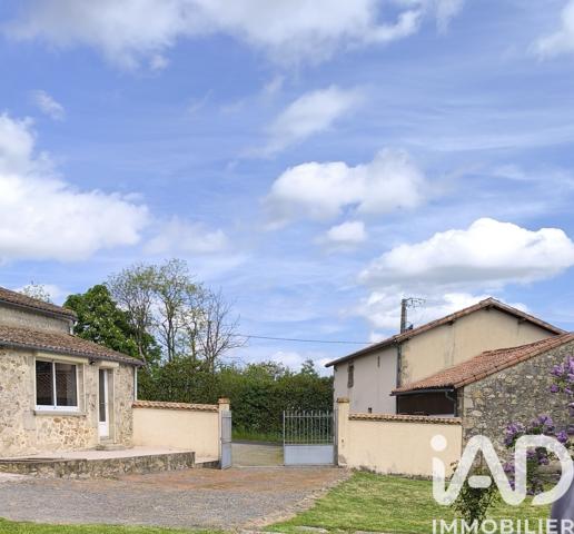 Maison à vendre 10 pièces 324 m² Bressuire