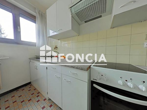Location Studio 23.3 m² - 90 RUE DU CHATEAU ZU RHEIN Mulhouse 68200