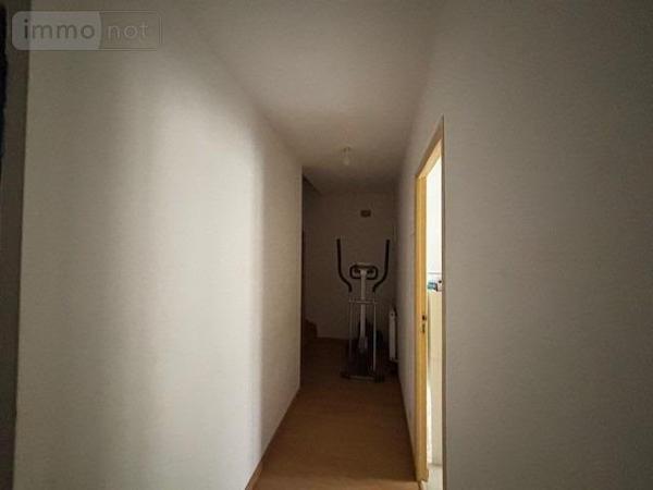 Immeuble à vendre à Mauregny-en-Haye dans l'Aisne (02820), ref : 02003-745