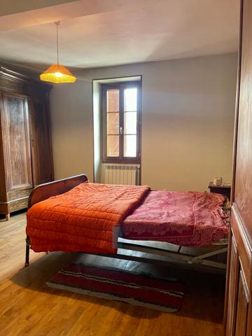 Maison de ville avec parcelle constructible + garage