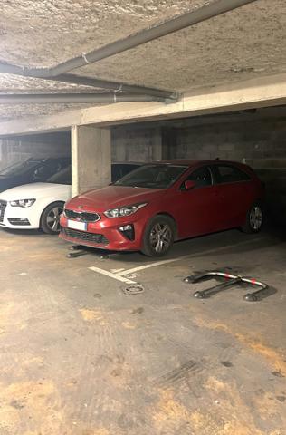 Parking
        
        - 12 m² Exclusivité 32 000 € *
