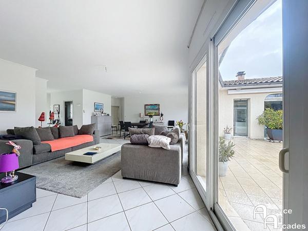 MAISON FAMILIALE SUR SOUS SOL BOULIAC Bouliac (33270)