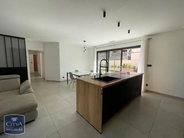 Maison à louer 4 pièces 80m²