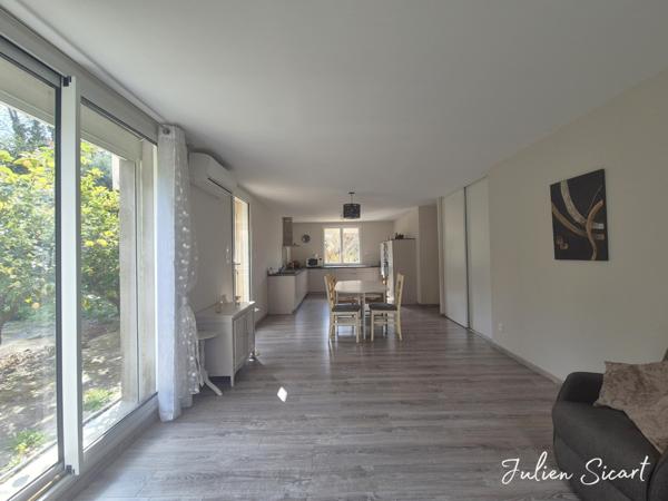 Villa 4 faces sur 1500m² de terrain