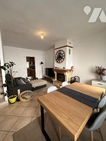 Jardin des Plantes. Maison 2 ch + bureau -  avec stationnement + dépendance. 