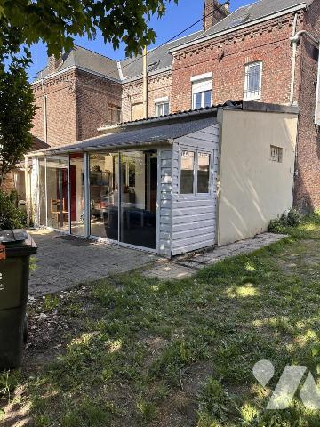 Jardin des Plantes. Maison 2 ch + bureau -  avec stationnement + dépendance. 