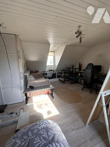 Jardin des Plantes. Maison 2 ch + bureau -  avec stationnement + dépendance. 