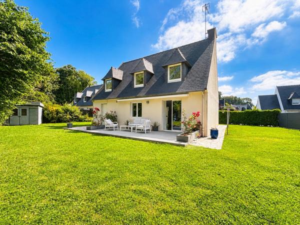 GOUESNOU – Maison familiale 5 chambres avec jardin paysager – Emplacement recherché