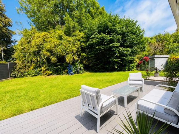 GOUESNOU – Maison familiale 5 chambres avec jardin paysager – Emplacement recherché