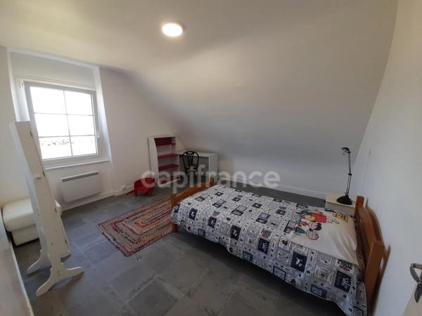 Maison à vendre 6 pièces LOCRONAN (29180)- Parcelle de 656 m2- Surface habitable: 151.82m2 -4 chambres- 2 salles d'eau- garage-