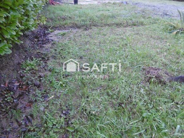 Terrain constructible,  proche des commodités.