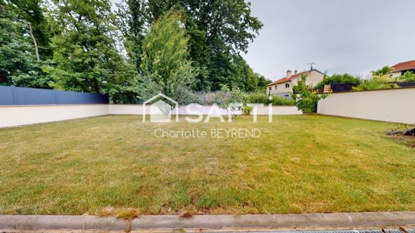 Votre havre de paix à Tomblaine : maison de 2017, 5 chambres, jardin avec vue sur la forêt.