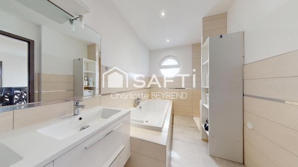 Votre havre de paix à Tomblaine : maison de 2017, 5 chambres, jardin avec vue sur la forêt.