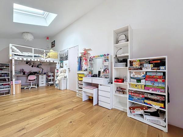 Gujan-Mestras quartier Meyran, Maison rénovée de 110m2 (150m2 au sol) parcelle de 529 m2, dépendance !