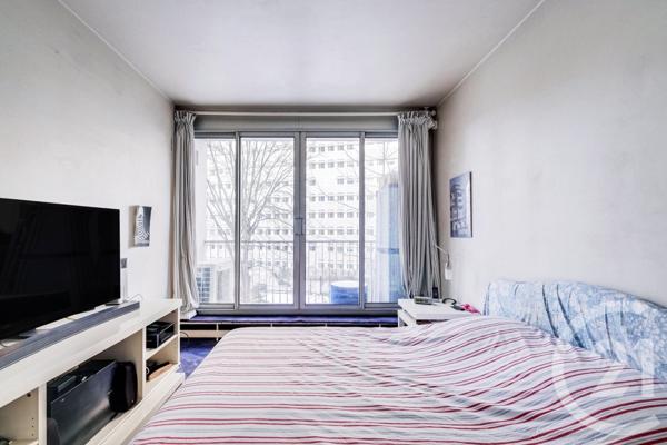 Appartement F3 à vendre  3 pièces - 65,30 m2 PARIS - 75015
