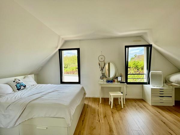 A vendre maison CESSON SEVIGNE, 158m² habitables - 4 chambres dont une suite parentale au rez-de-chaussée -  Jardin - Garage - Exposition SUD