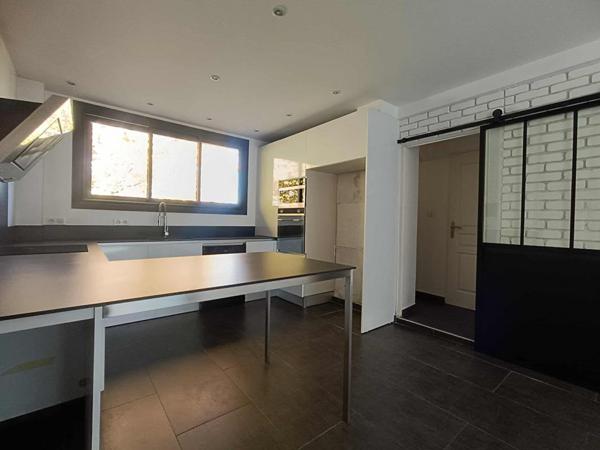 Appartement Istres 4 pièce(s) 95 m2 avec Balcon