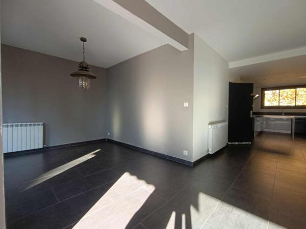 Appartement Istres 4 pièce(s) 95 m2 avec Balcon