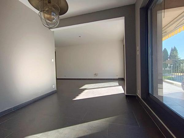 Appartement Istres 4 pièce(s) 95 m2 avec Balcon