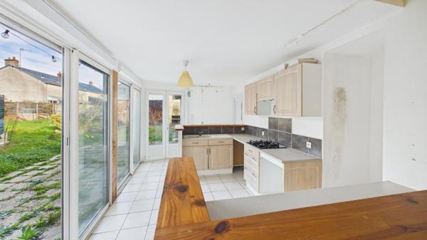 maison de bourg Saint Maur 163 m²