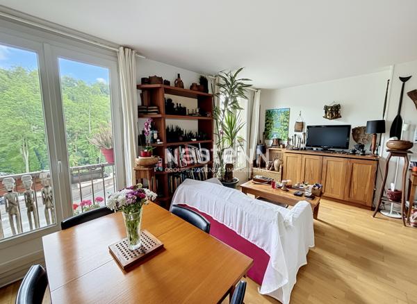 ISSY LES MOULINEAUX - CENTRE-VILLE - Appartement traversant 2/3 pièces