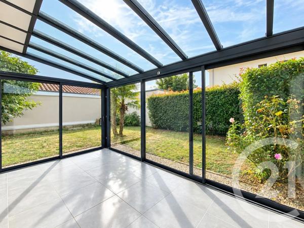 Maison à vendre  4 pièces - 120 m 2   GENAS  - 69