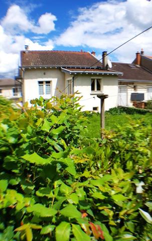 Maison de 95m² avec grand jardin, garage et cave